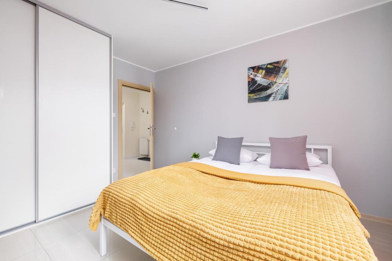 Apartament Mondrian Cracow - 2 Bedroom For Office By Renters