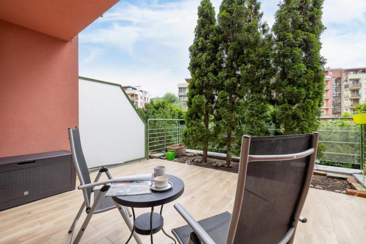 Apartment Mondrian Cracow - 2 Bedroom For Office By Renters